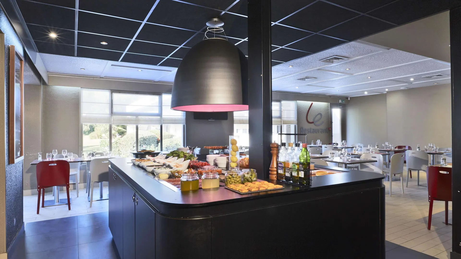 Campanile Lyon Nord - Ecully Hotel