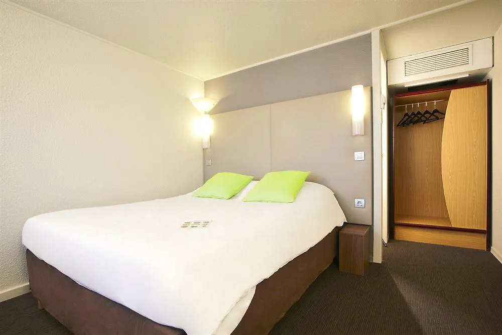 Campanile Lyon Nord - Ecully Hotel